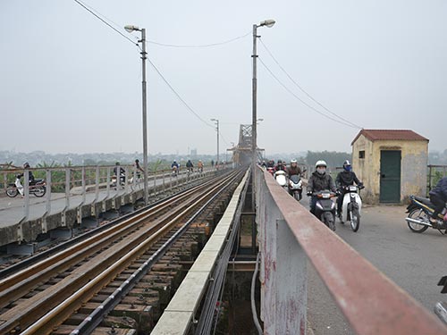 Vẫn[-]chưa[-]thể[-]xác[-]định[-]được[-]danh[-]tính[-]người[-]nhận[-]hối[-]lộ[-]&nbsp;80[-]triệu[-]yen[-]tại[-]dự[-]án[-]xây[-]dựng[-]đường[-]sắt[-]đô[-]thị[-]số[-]1[-]Hà[-]Nội[-]Ảnh:[-]TUẤN[-]NGUYỄN